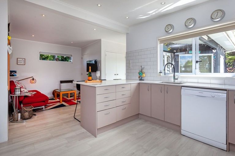 Photo of property in 295 Main Sh25 Road, Tairua, 3508