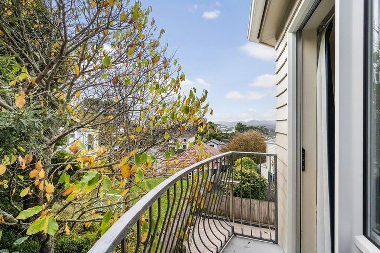 Photo of property in 54 Fortunatus Street, Brooklyn, Wellington, 6021