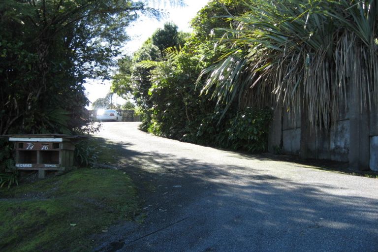 Photo of property in 14 Stanton Crescent, Karoro, Greymouth, 7805
