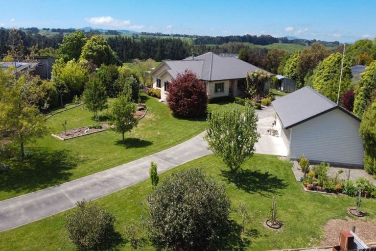 Photo of property in 52a Ruahine Street, Dannevirke, 4930