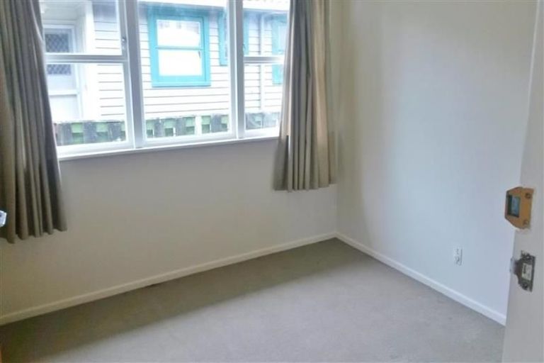 Photo of property in 15 Bittern Place, Henderson, Auckland, 0610