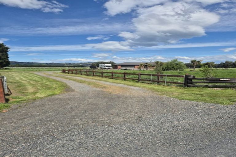 Photo of property in 345 Riccarton Road West, Mosgiel, 9092