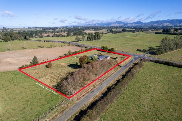 Photo of property in 6 Whenuahou Road, Takapau, Norsewood, 4974