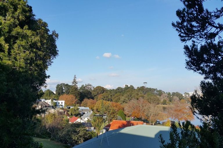 Photo of property in 9 Fowlers Avenue, Frankton, Hamilton, 3204