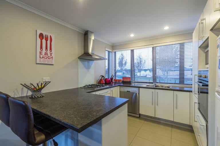 Photo of property in 20 Tarapiroe Avenue, Takanini, 2112