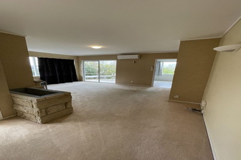 Photo of property in 36 Woodside Avenue, Northcote, Auckland, 0627