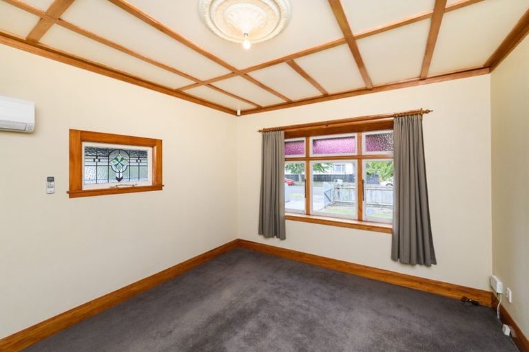 Photo of property in 9 Burns Avenue, Takaro, Palmerston North, 4412