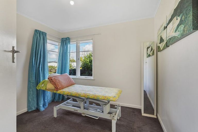 Photo of property in 22 Mount View Road, Melville, Hamilton, 3206