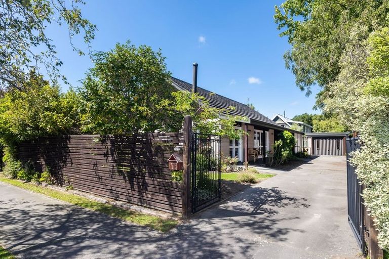 Photo of property in 113 Totara Street, Riccarton, Christchurch, 8041