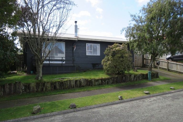 Photo of property in 10 Wembley Place, Richmond Heights, Taupo, 3330