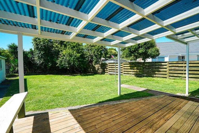 Photo of property in 18 Fairdale Avenue, Red Hill, Papakura, 2110