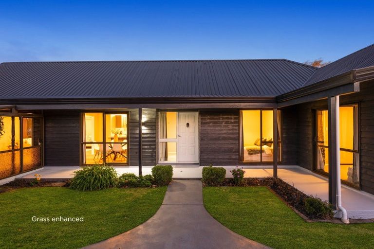 Photo of property in 20 Rearsby Drive, Halswell, Christchurch, 8025