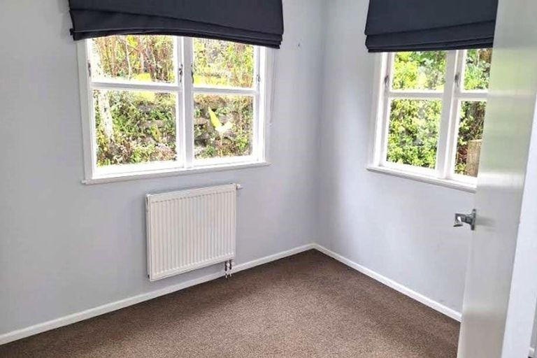 Photo of property in 93b Normandale Road, Normandale, Lower Hutt, 5010