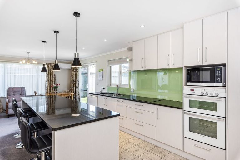 Photo of property in 19 Jade Lane, Paraparaumu, 5032