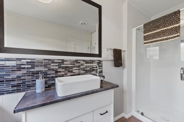 Photo of property in 50b Milton Terrace, Picton, 7220