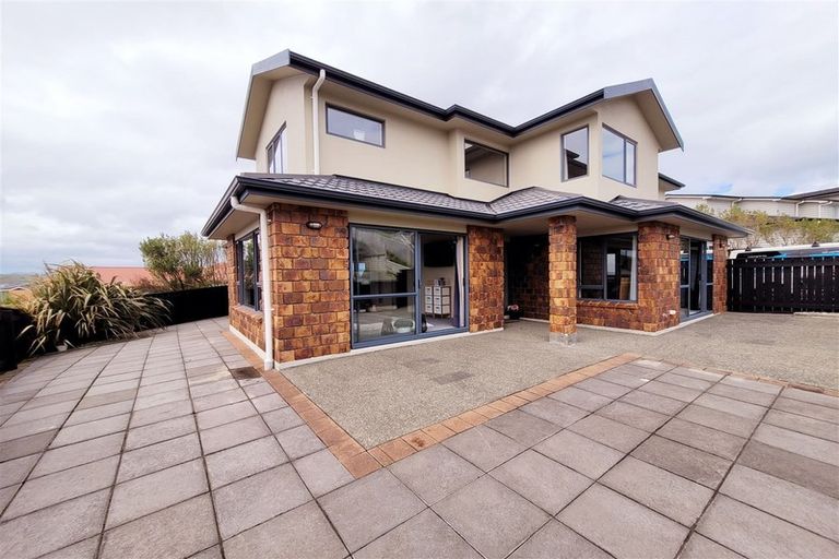 Photo of property in 3 Comber Place, Johnsonville, Wellington, 6037
