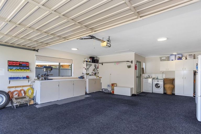 Photo of property in 6 Banksia Dell, Mount Maunganui, 3116