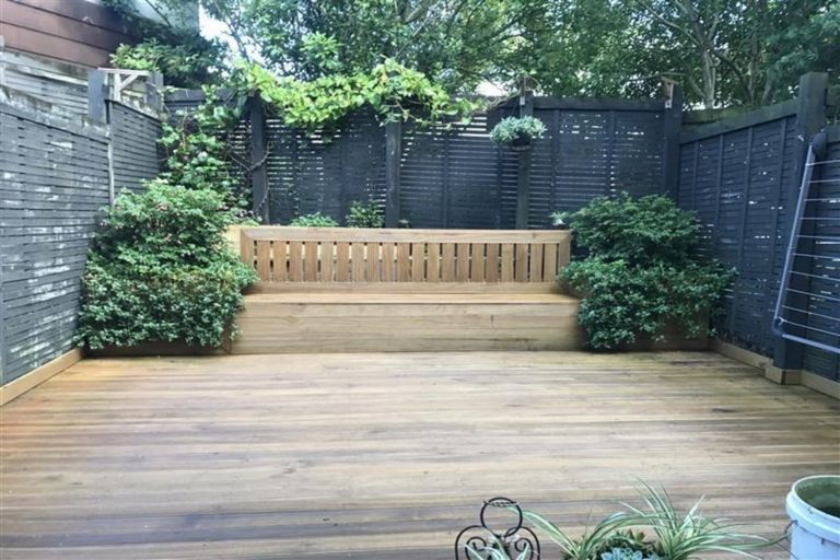 Photo of property in 56 Kirikiri Lane, East Tamaki, Auckland, 2013