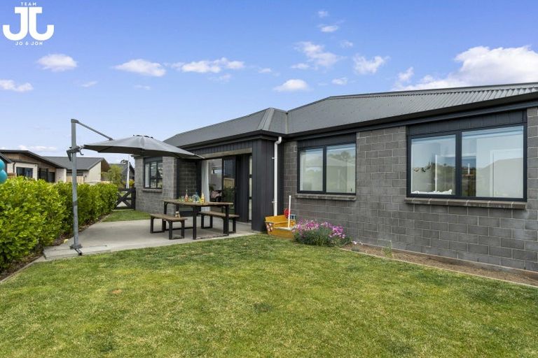 Photo of property in 29 Tangaroa Place, Poike, Tauranga, 3112