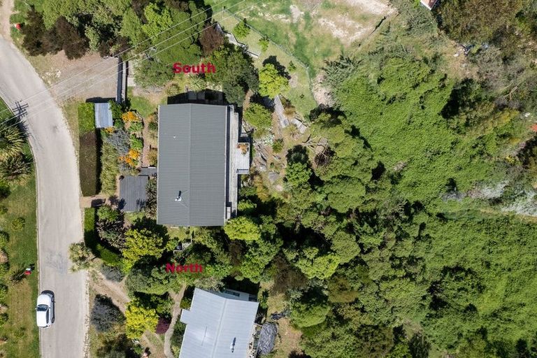 Photo of property in 29 Te Papau Crescent, Diamond Harbour, 8972