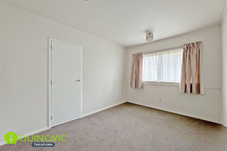Photo of property in 1 Bryers Place, Bayview, Auckland, 0629