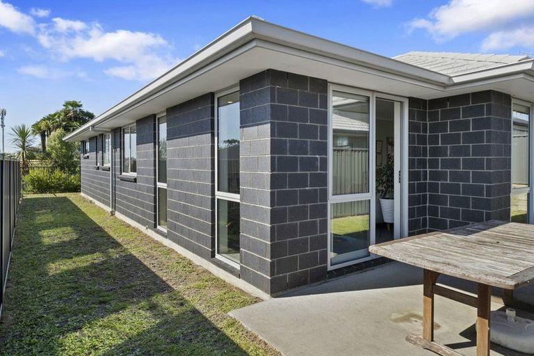 Photo of property in 70 Sentinel Avenue, Omokoroa, 3114