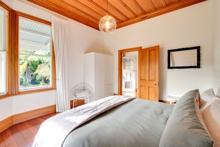 Photo of property in 29 Cameron Road, Bluff Hill, Napier, 4110