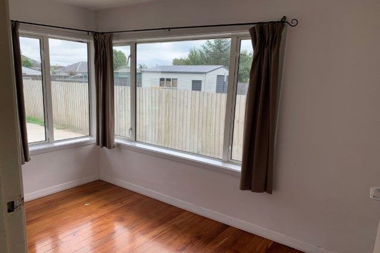 Photo of property in 13 Morrison Avenue, Northcote, Christchurch, 8052