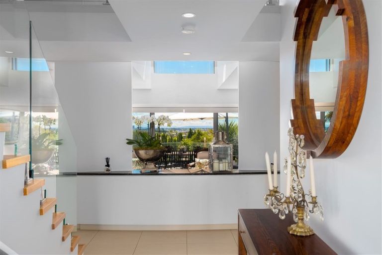 Photo of property in 26 Overdale Drive, Cashmere, Christchurch, 8022