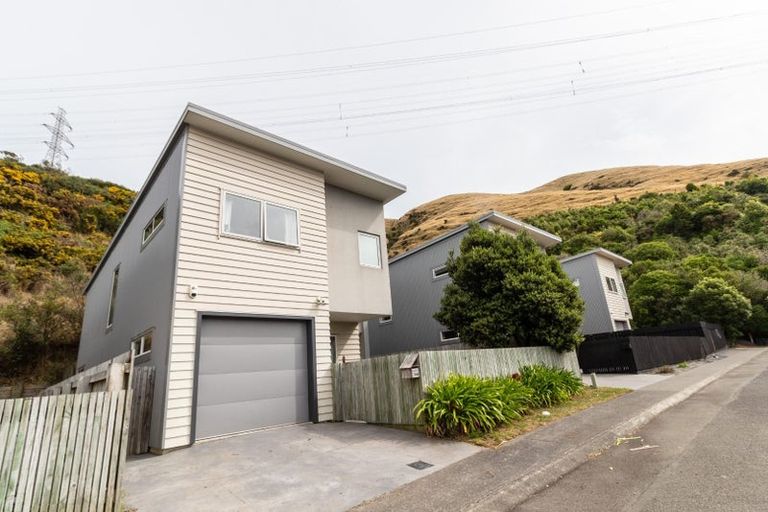 Photo of property in 36g Erlestoke Crescent, Churton Park, Wellington, 6037