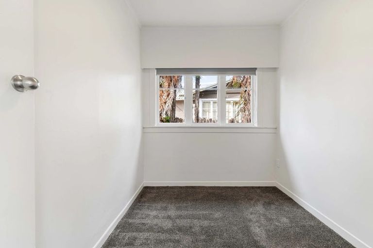 Photo of property in 13 Lee Road, Hannahs Bay, Rotorua, 3010