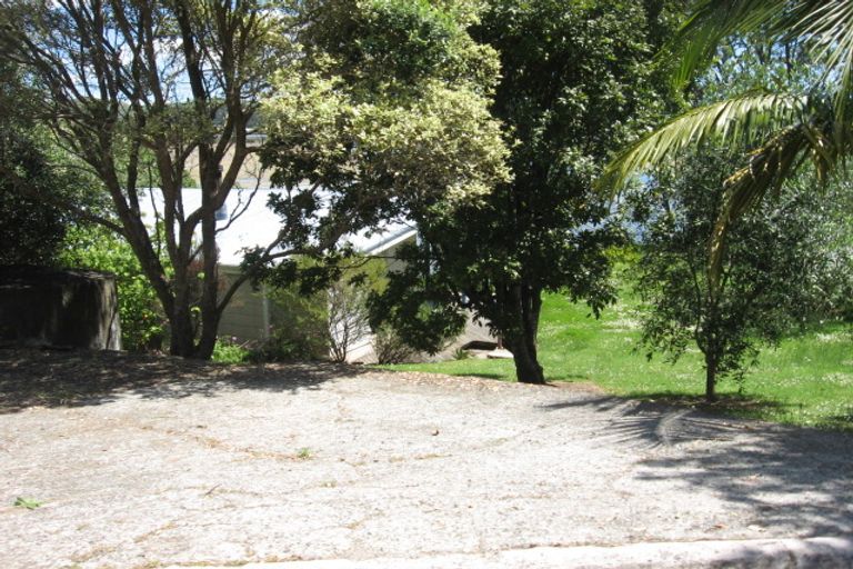 Photo of property in 18 Bush Point Road, Cable Bay, 0420