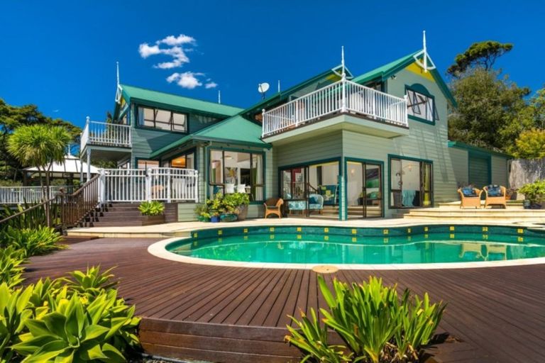 Photo of property in 12 Kingfisher Grove, Greenhithe, Auckland, 0632