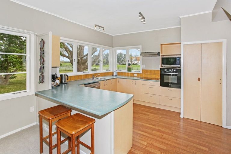 Photo of property in 15 Brian Wood Lane, Karaka, Papakura, 2580
