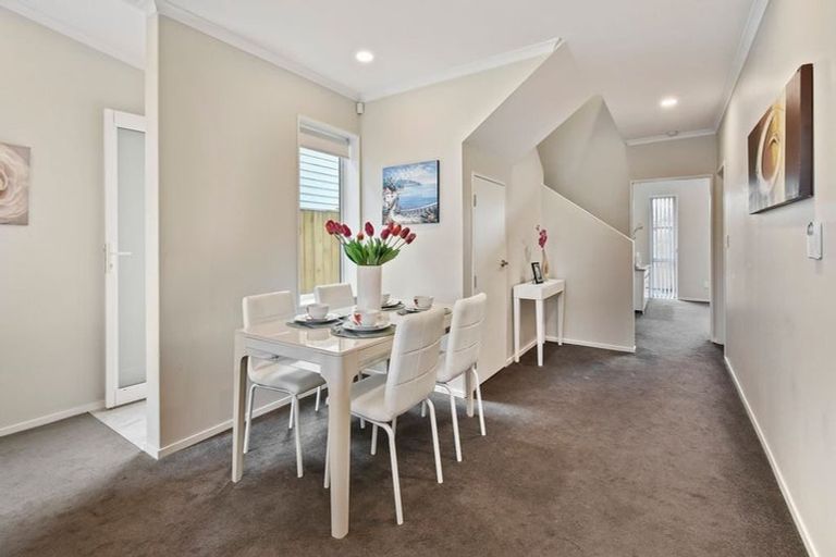 Photo of property in 12 Saddleback Crescent, Papakura, 2110