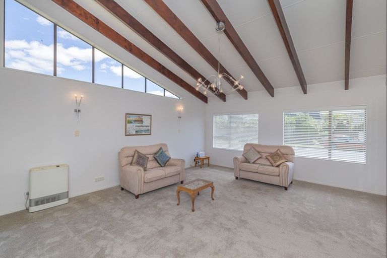 Photo of property in 66 Highbury Drive, Levin, 5510