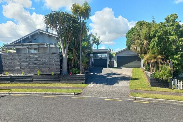 Photo of property in 8 Evelyn Place, Welbourn, New Plymouth, 4310