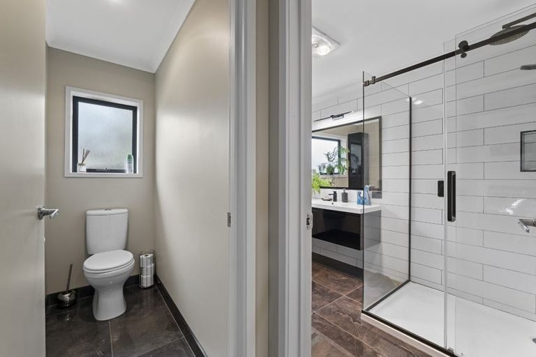 Photo of property in 12 Nikau Place, Hawera, 4610