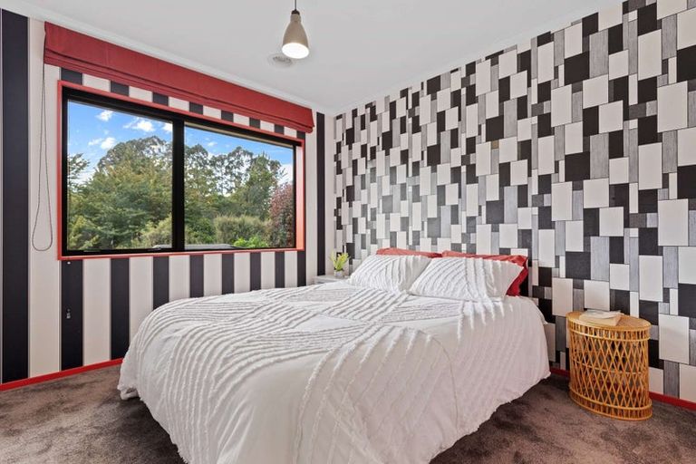 Photo of property in 36 Caulfield Place, Pukehangi, Rotorua, 3015