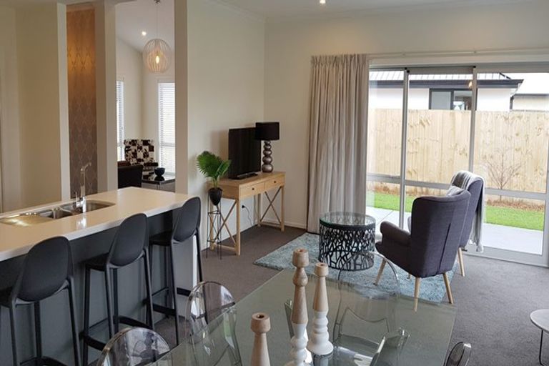 Photo of property in 8 Whiteoak Grove, Tinwald, Ashburton, 7700