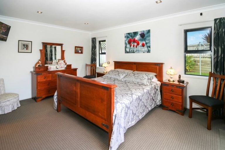 Photo of property in 6 Manuka Place, Whalers Gate, New Plymouth, 4310