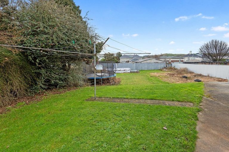 Photo of property in 75 Broughton Street, Gore, 9710