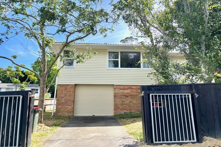 Photo of property in 1/28 Sequoia Place, Sunnynook, Auckland, 0620