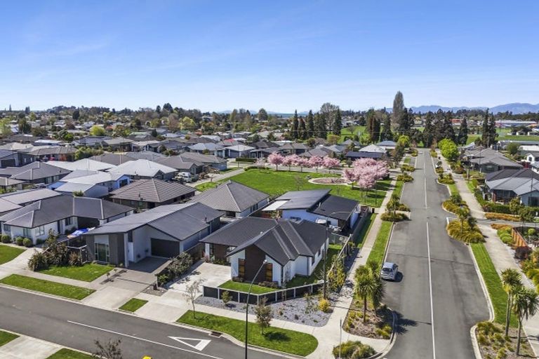 Photo of property in 9 Kuini Place, Motueka, 7120