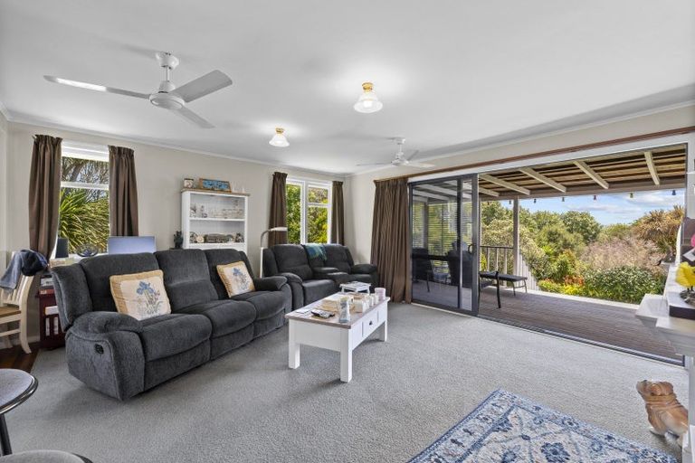 Photo of property in 306 Oneriri Road, Kaiwaka, 0573