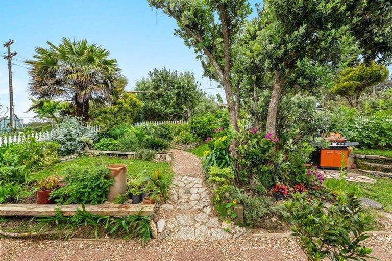 Photo of property in 23 Ostend Road, Ostend, Waiheke Island, 1081