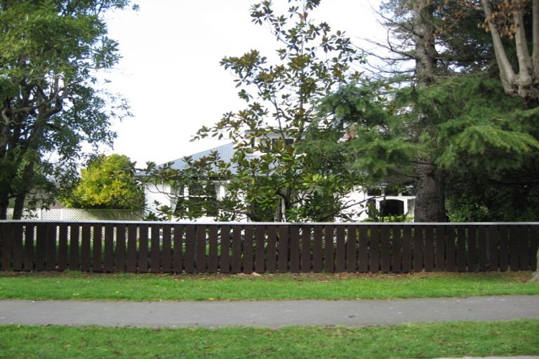 Photo of property in 21 Thorrington Road, Cashmere, Christchurch, 8022