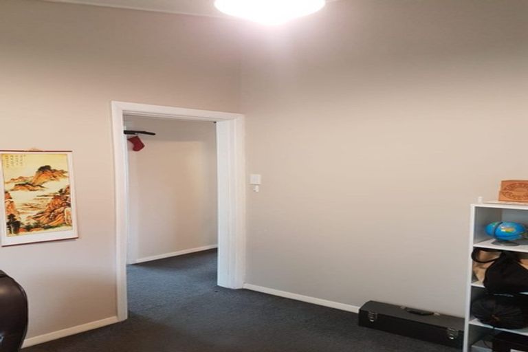 Photo of property in 6d Rewa Terrace, Tawa, Wellington, 5028