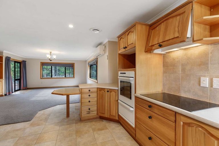 Photo of property in 116 Pacific Drive, Fitzherbert, Palmerston North, 4410