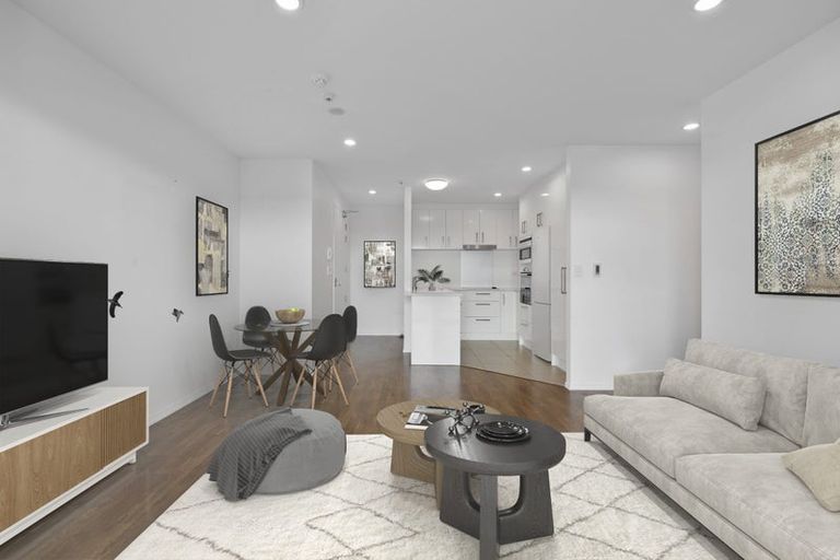 Photo of property in Apollo Apartments, 201/46 Rosedale Road, Rosedale, Auckland, 0632